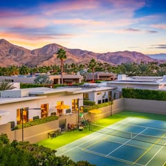 Wander Five Palms